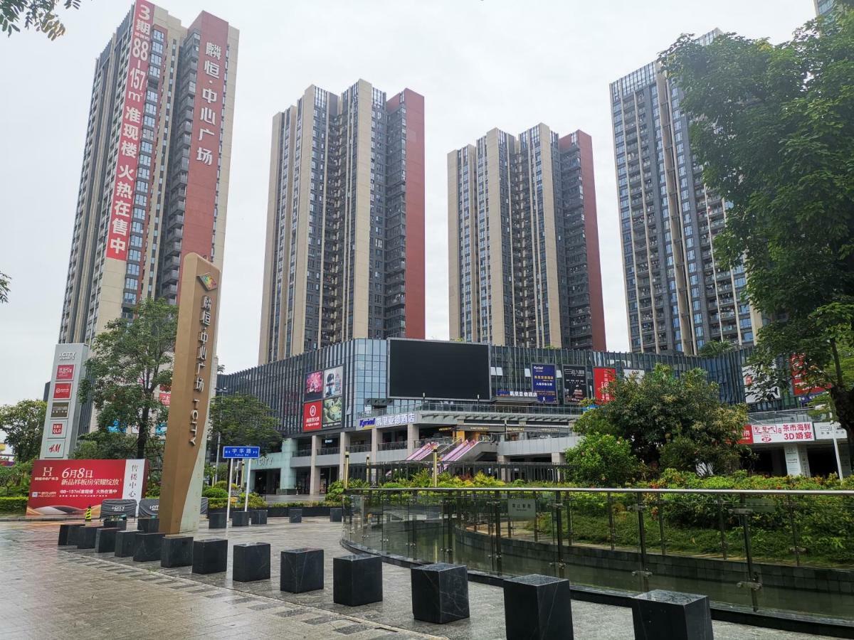 凯里亚德深圳麟恒广场六约地铁站店酒店 外观 照片